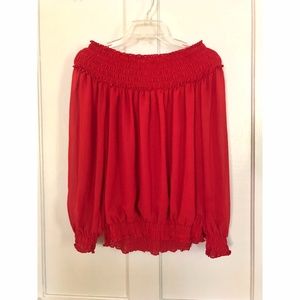 Max Studio -Off The Shoulder Top Size M